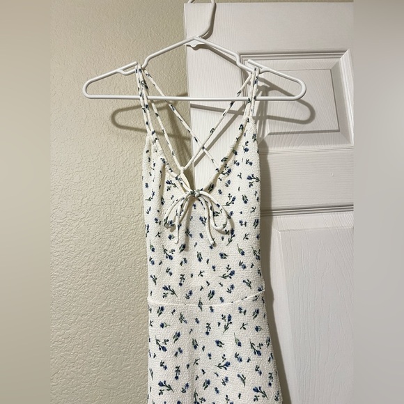 H&M floral dress - Picture 4 of 7